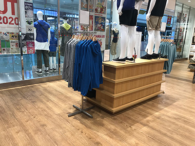 Marketing Analysis on clothing display racks