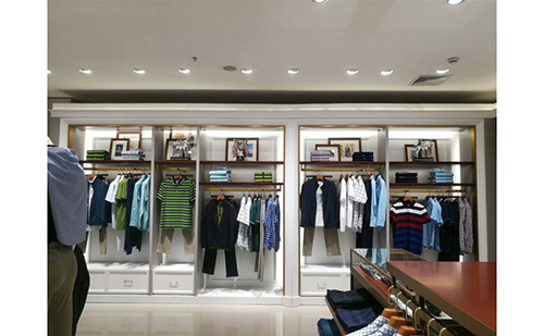 Solutions to Protect the Clothing Display Racks