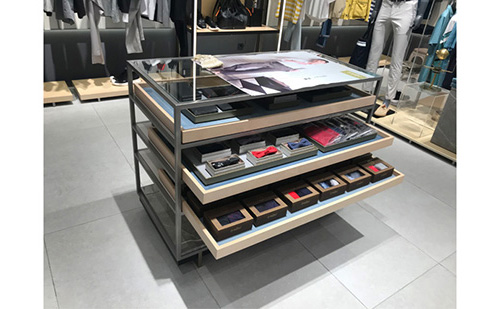The Importance of the Location of Clothing Display Racks
